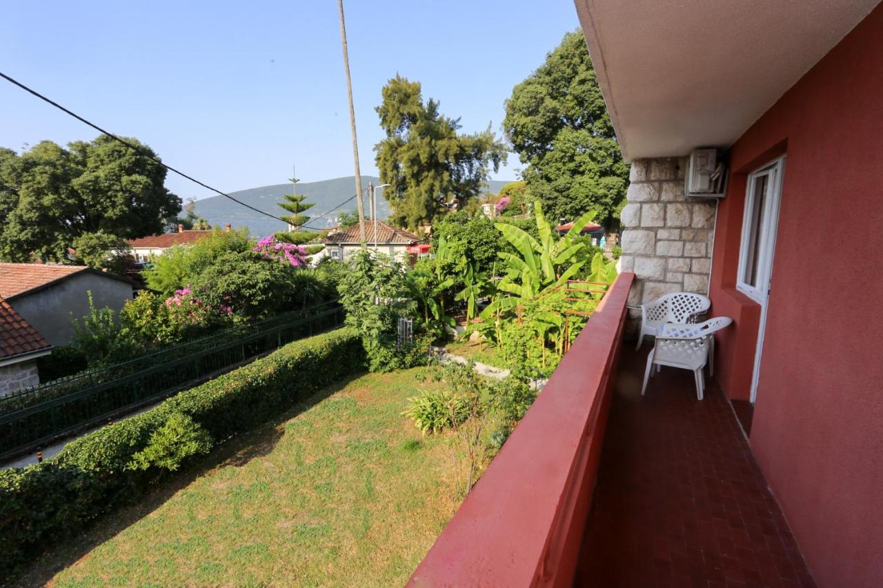 Appartement Smjestaj Djurdjevic à Herceg Novi Extérieur photo